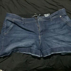 Women’s jean shorts